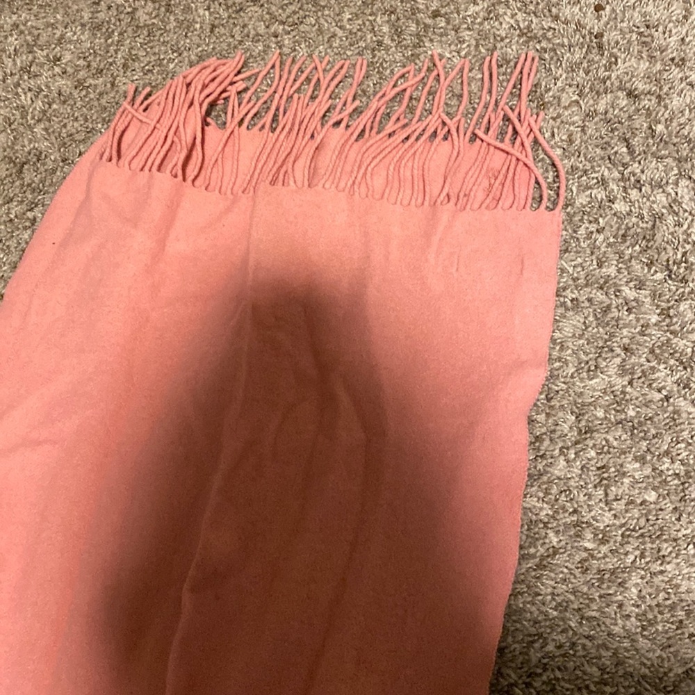 Pink Ralph Lauren cashmere scarf